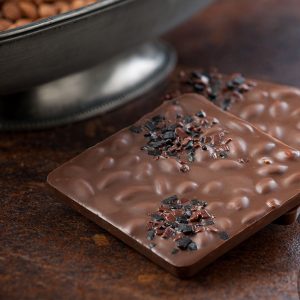 Σοκολάτα γάλακτος με αμύγδαλο