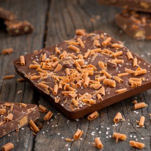 Σοκολάτα Γάλακτος καραμέλα, μπισκότο, αλάτι